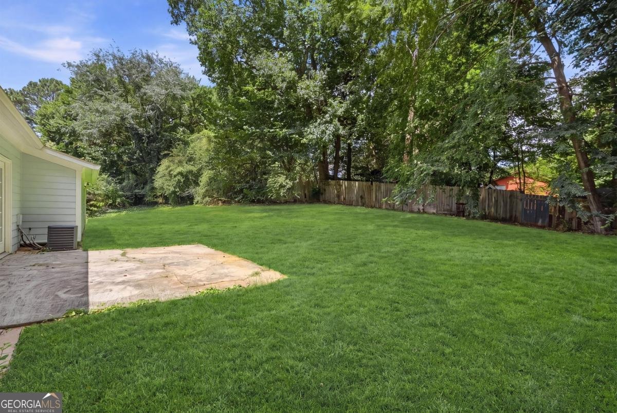 853 Courting Lane Lilburn - Photo 16