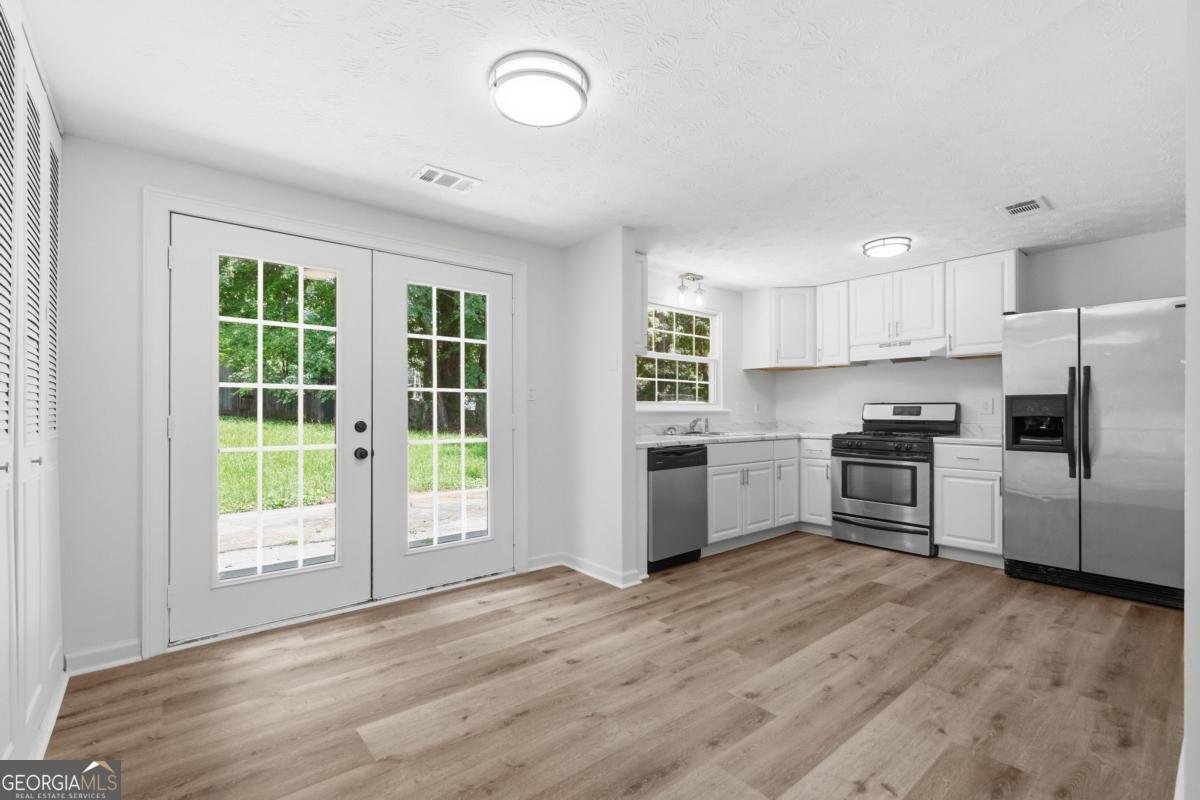 853 Courting Lane Lilburn - Photo 6