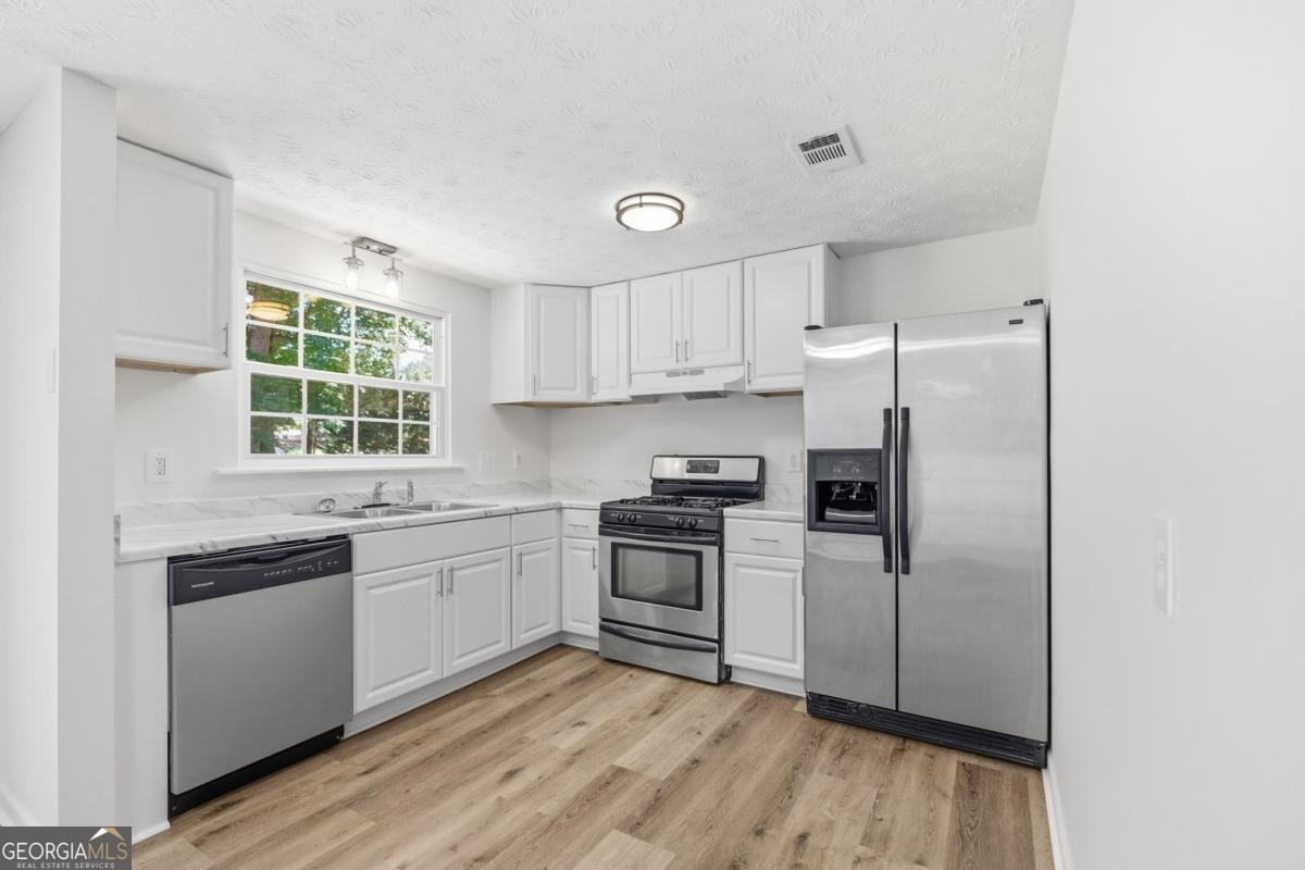 853 Courting Lane Lilburn - Photo 7