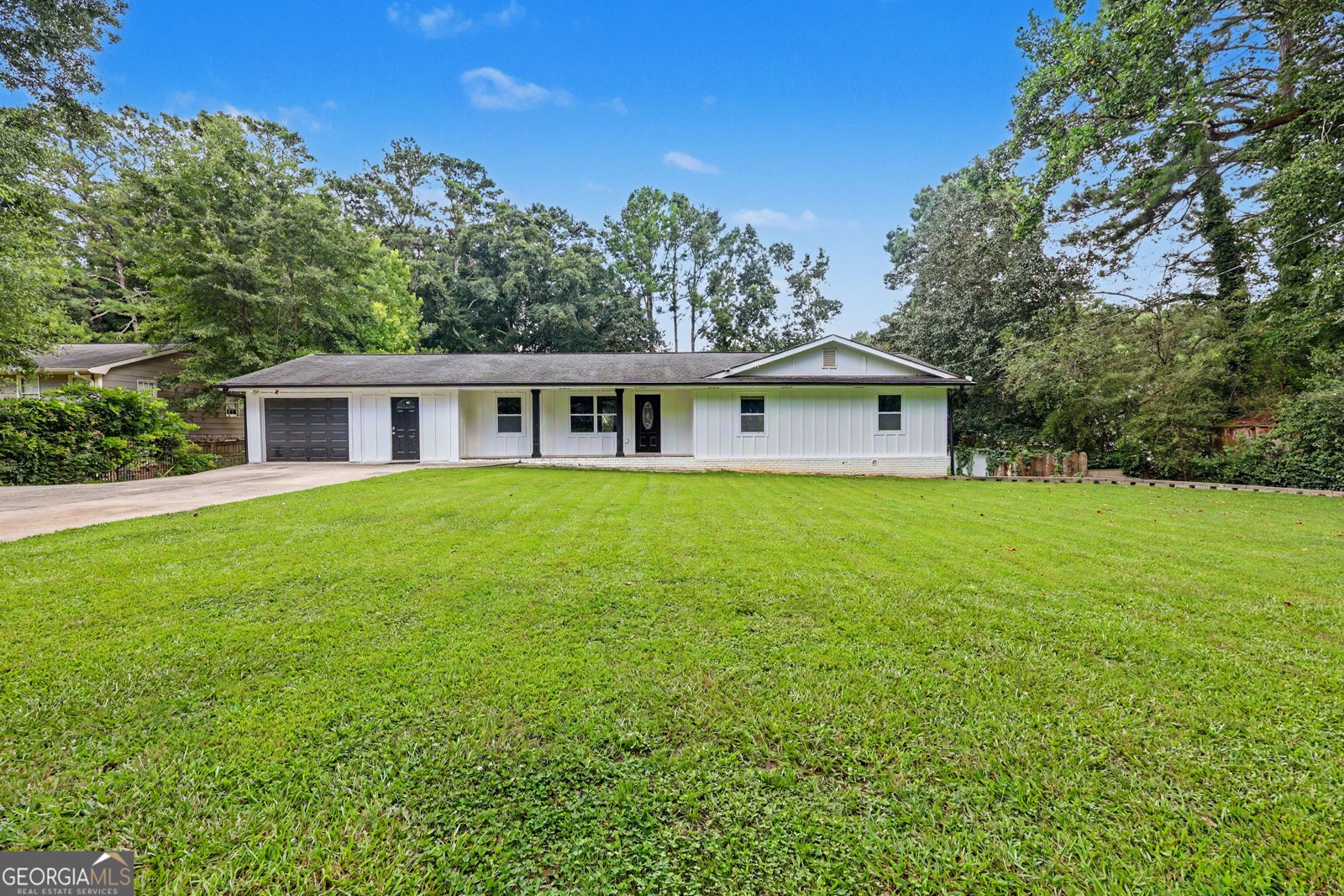 91 Denna Place Alpharetta - main photo