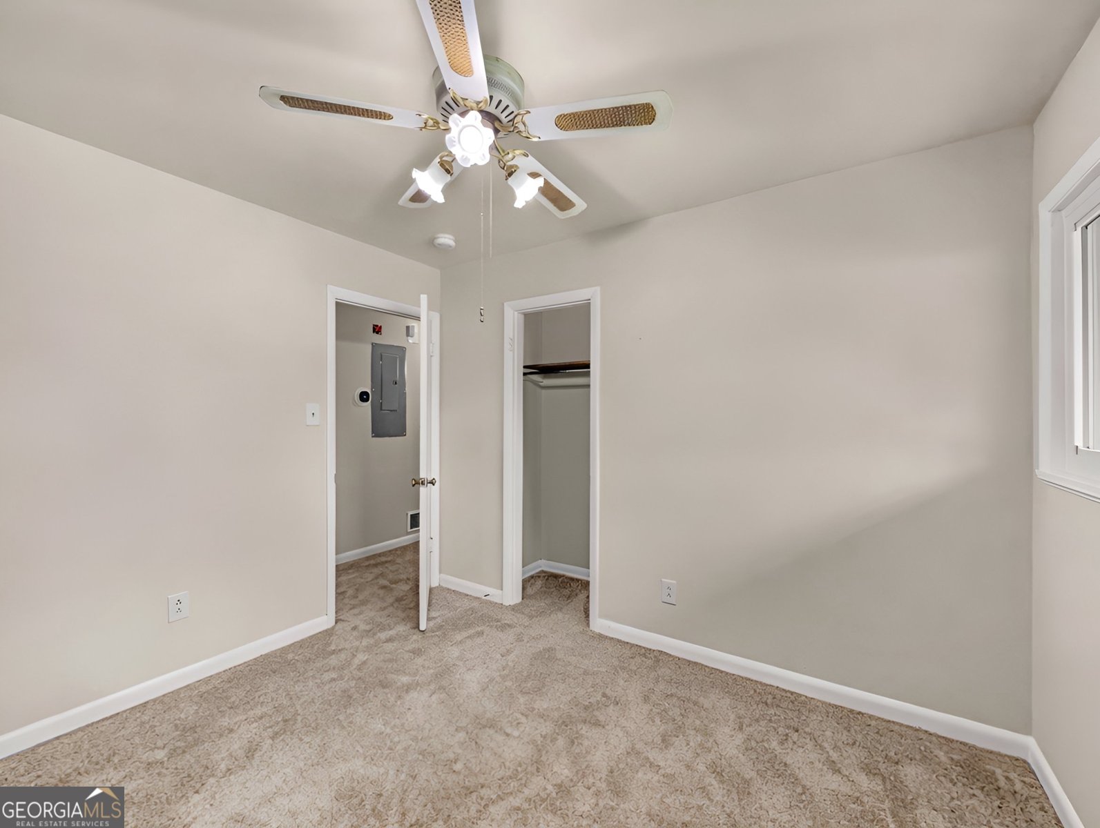 565 Wavelyn Way Riverdale - Photo 10