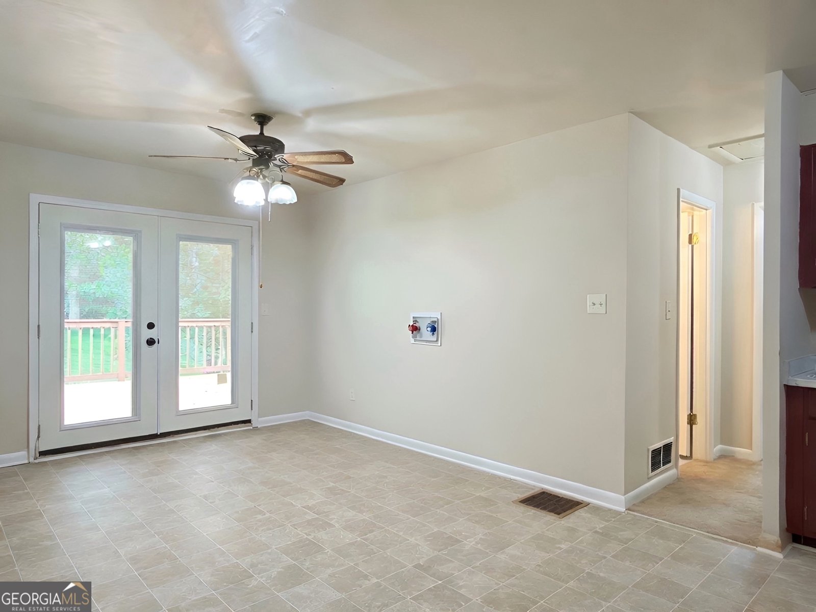 565 Wavelyn Way Riverdale - Photo 14