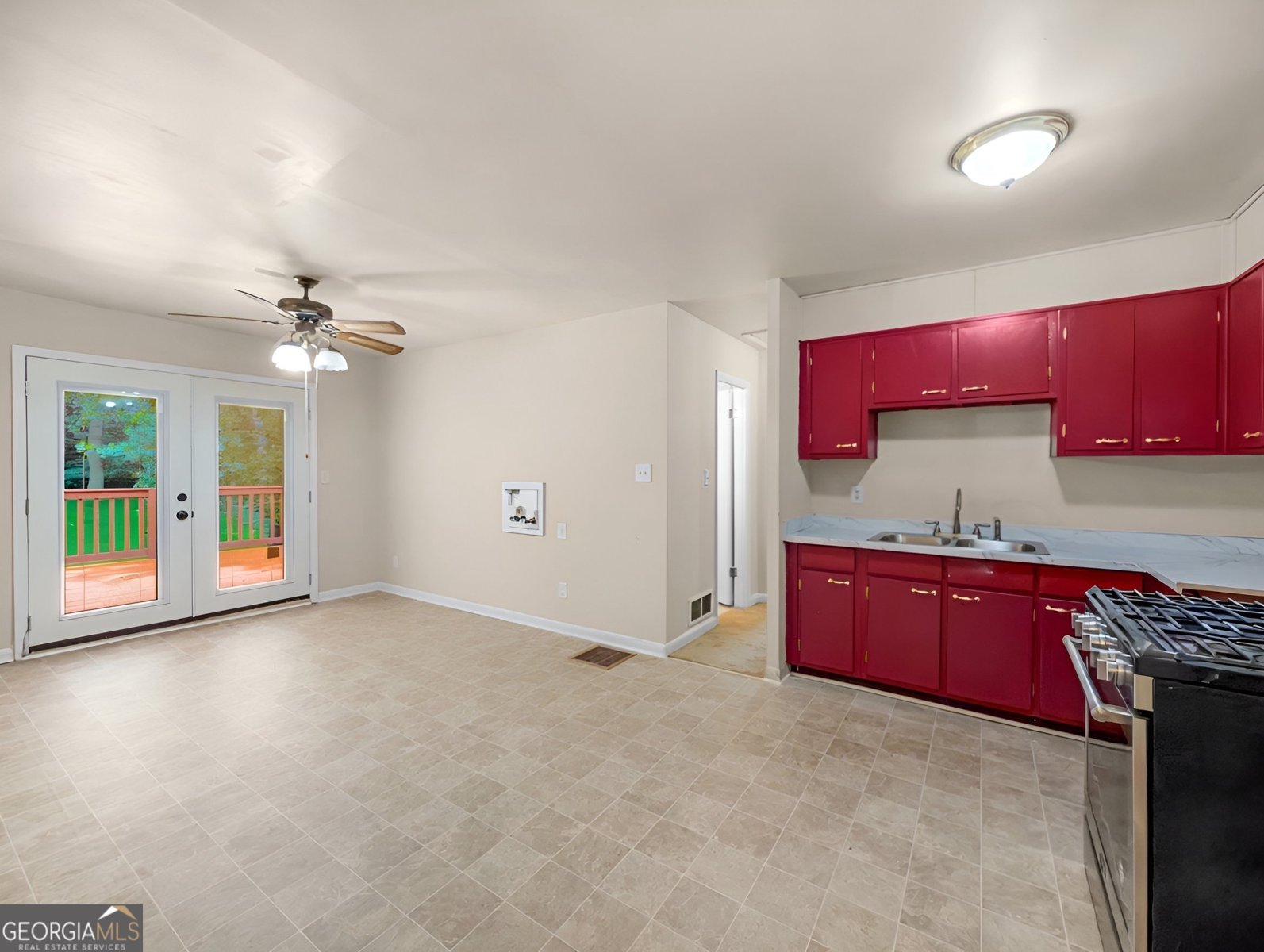 565 Wavelyn Way Riverdale - Photo 17