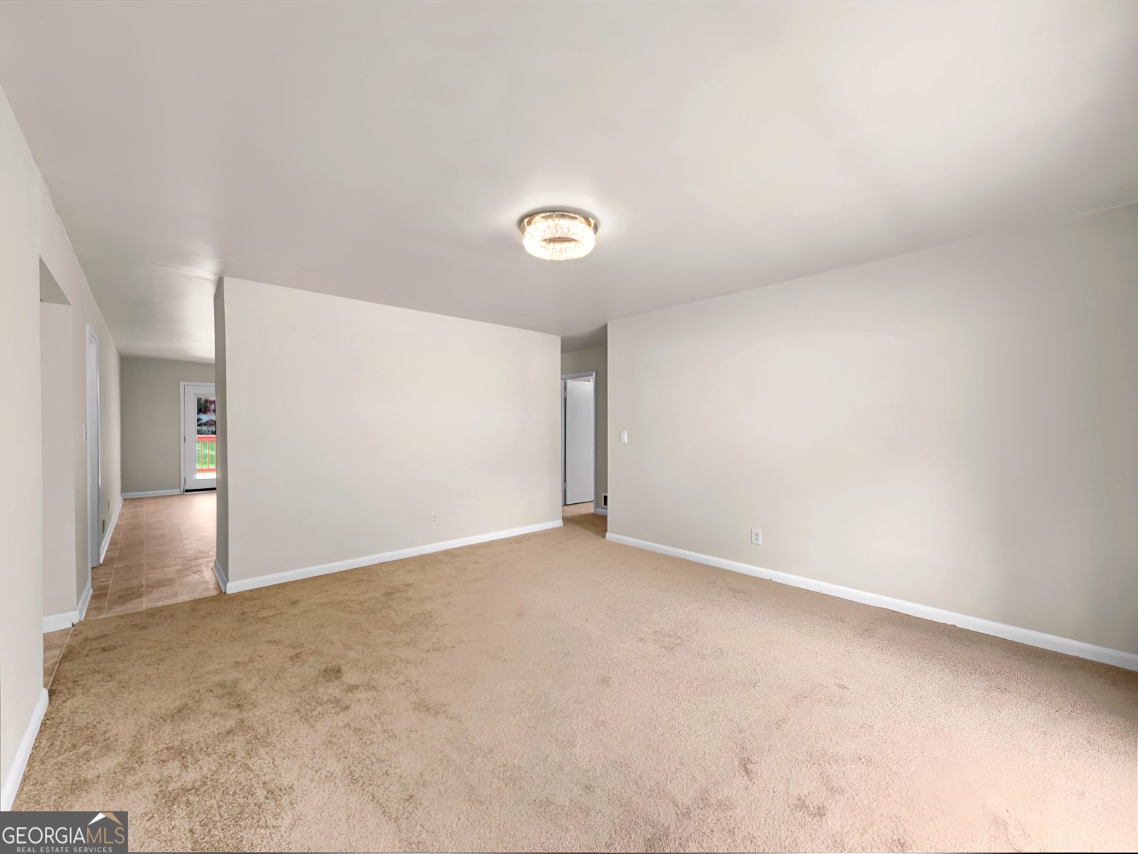 565 Wavelyn Way Riverdale - Photo 6