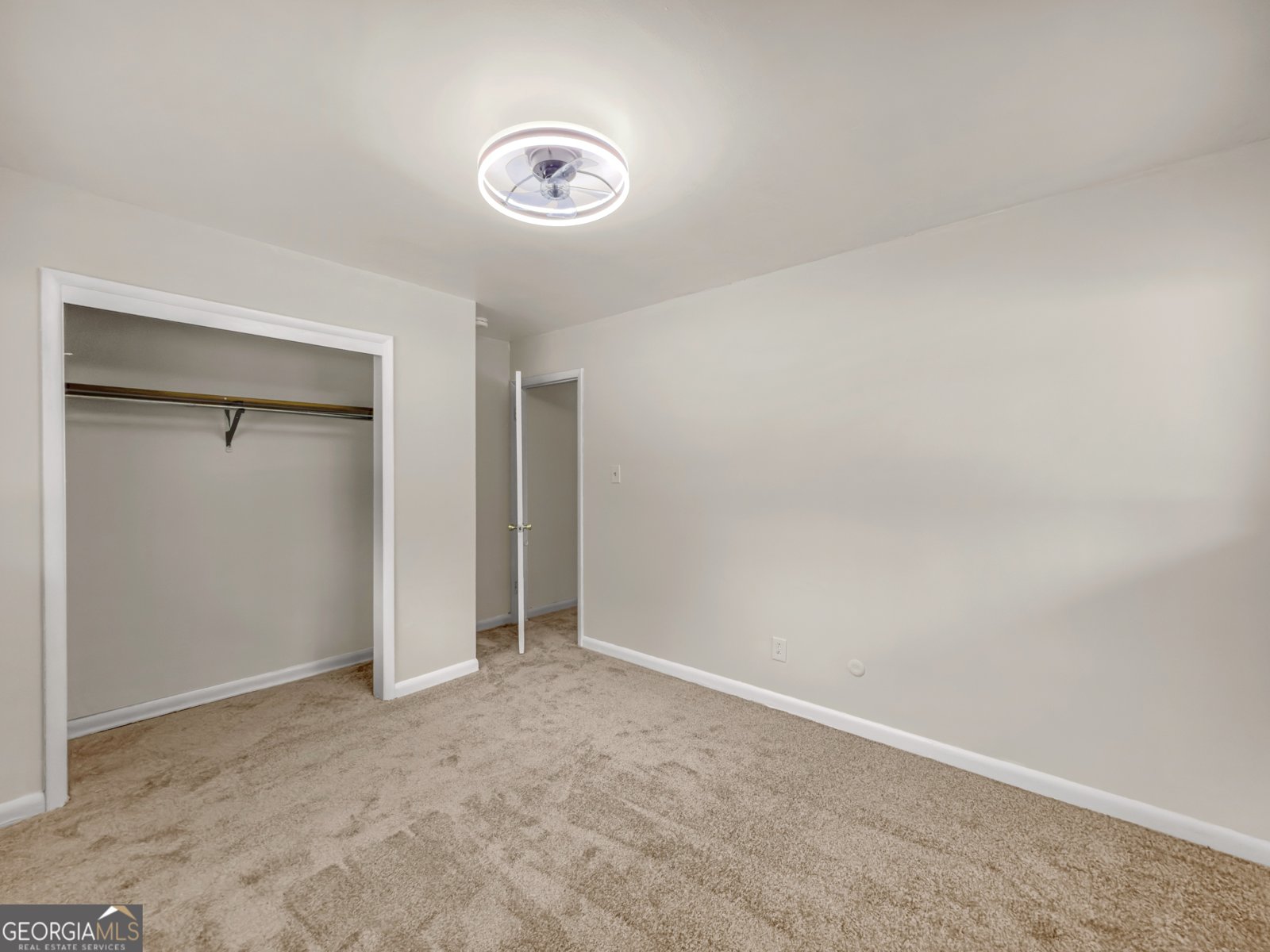 565 Wavelyn Way Riverdale - Photo 8