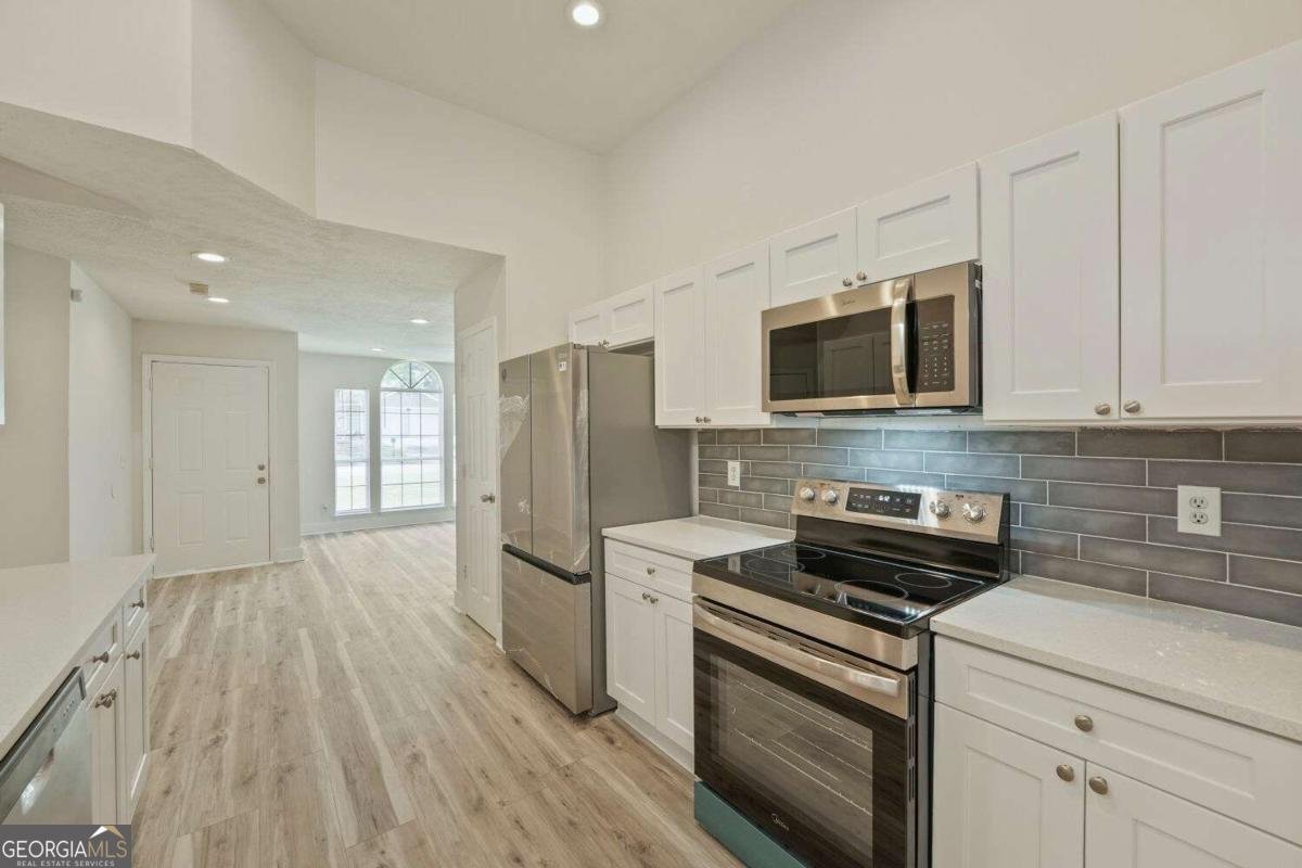824 Arbor Hill Drive Stone Mountain - Photo 11