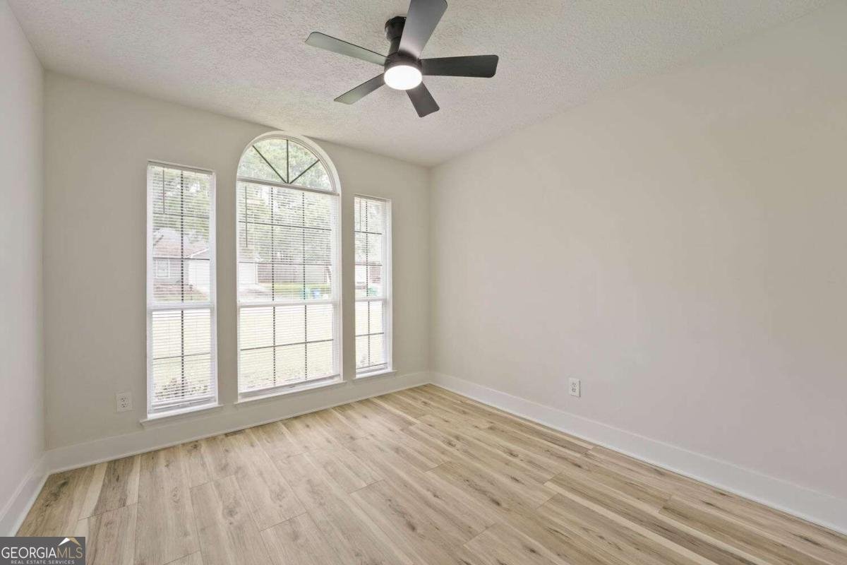 824 Arbor Hill Drive Stone Mountain - Photo 18