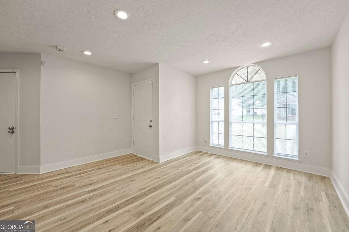 824 Arbor Hill Drive Stone Mountain - Photo 7