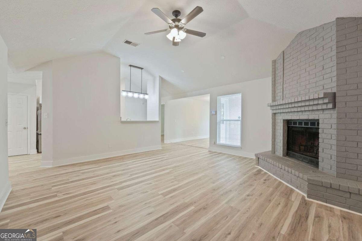 824 Arbor Hill Drive Stone Mountain - Photo 8