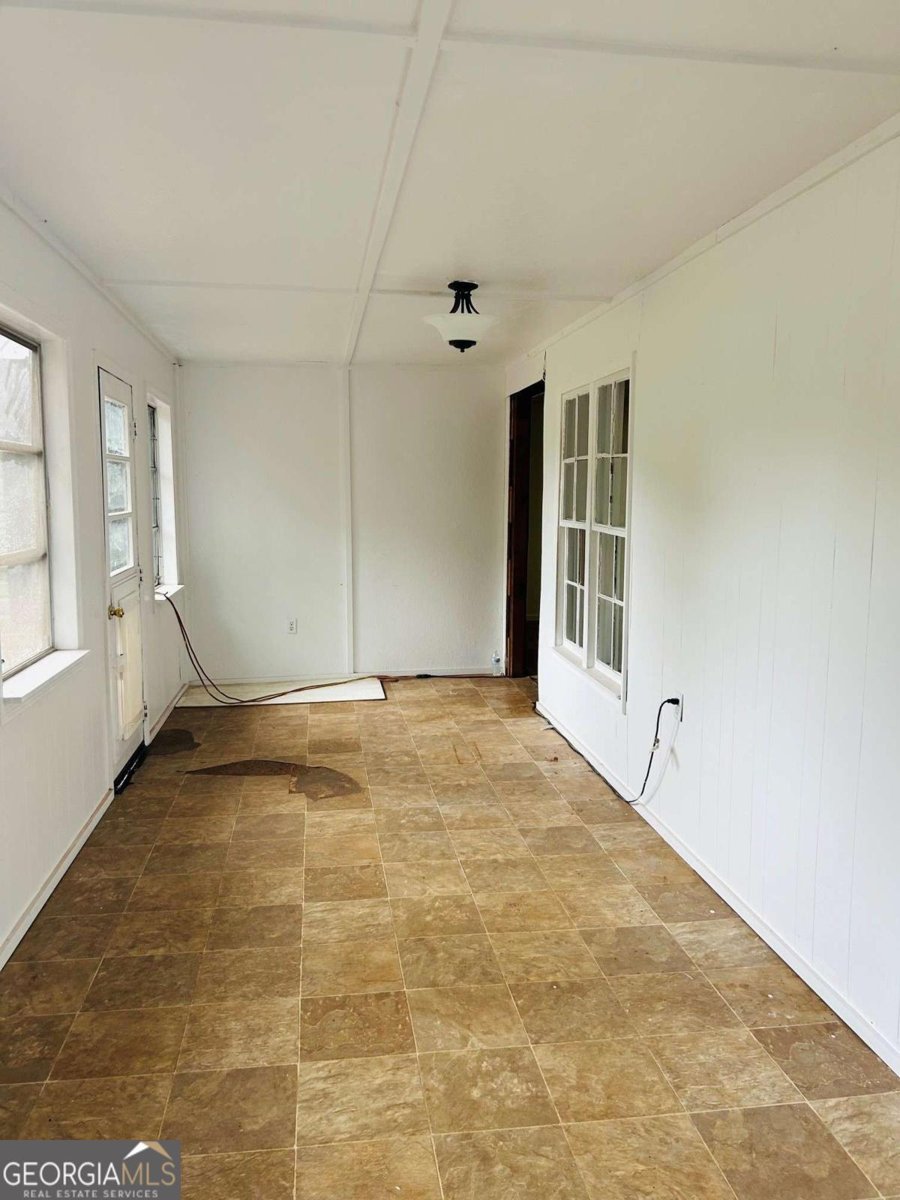 8835 Jot Em Down Road Gainesville - Photo 15