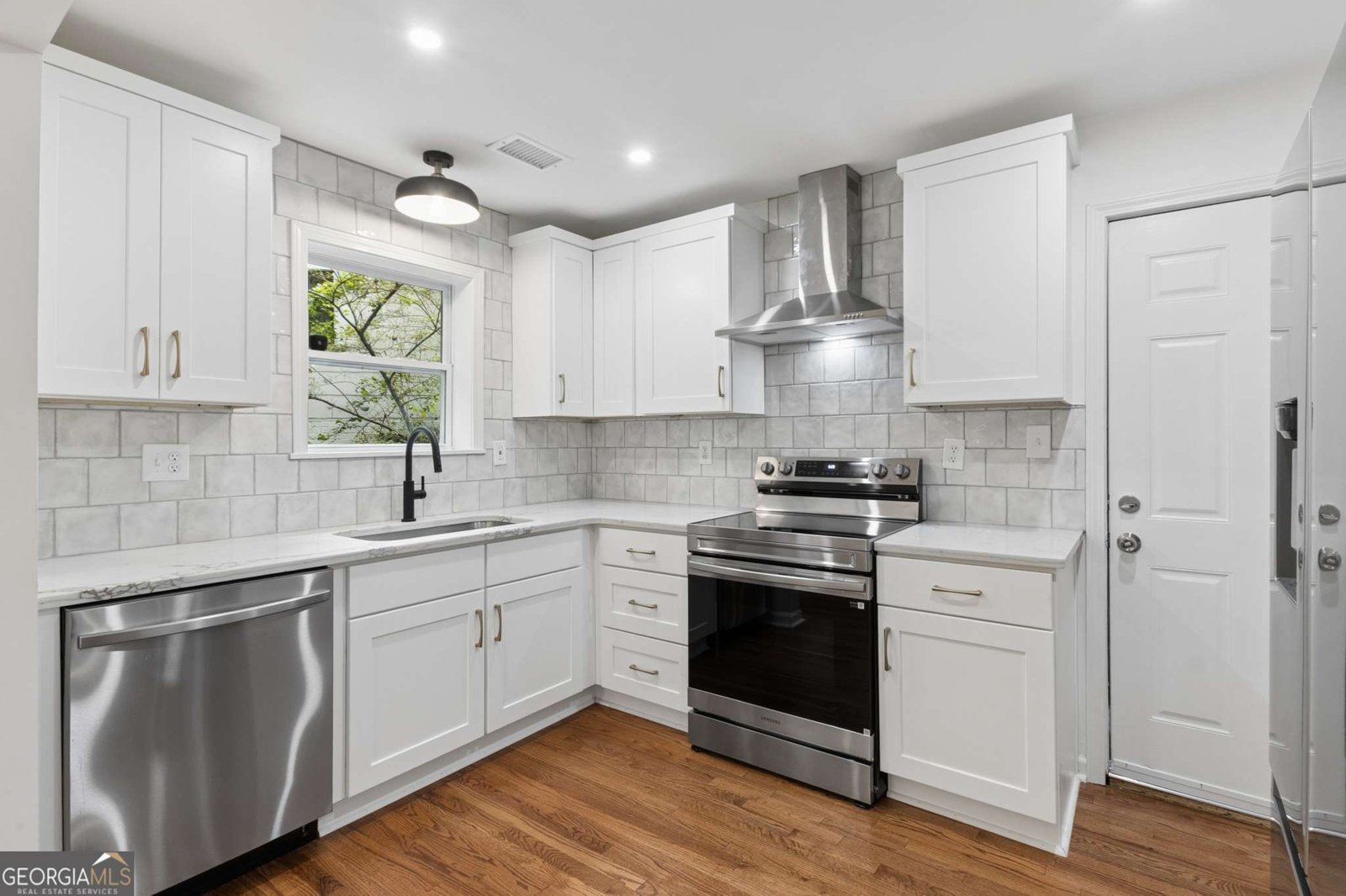 418 Shannon Drive Atlanta - Photo 9