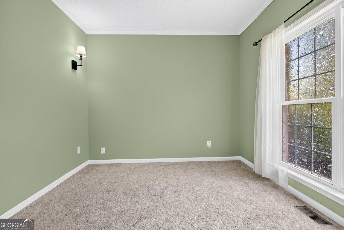 60 Tyler Woods Drive Sharpsburg - Photo 7