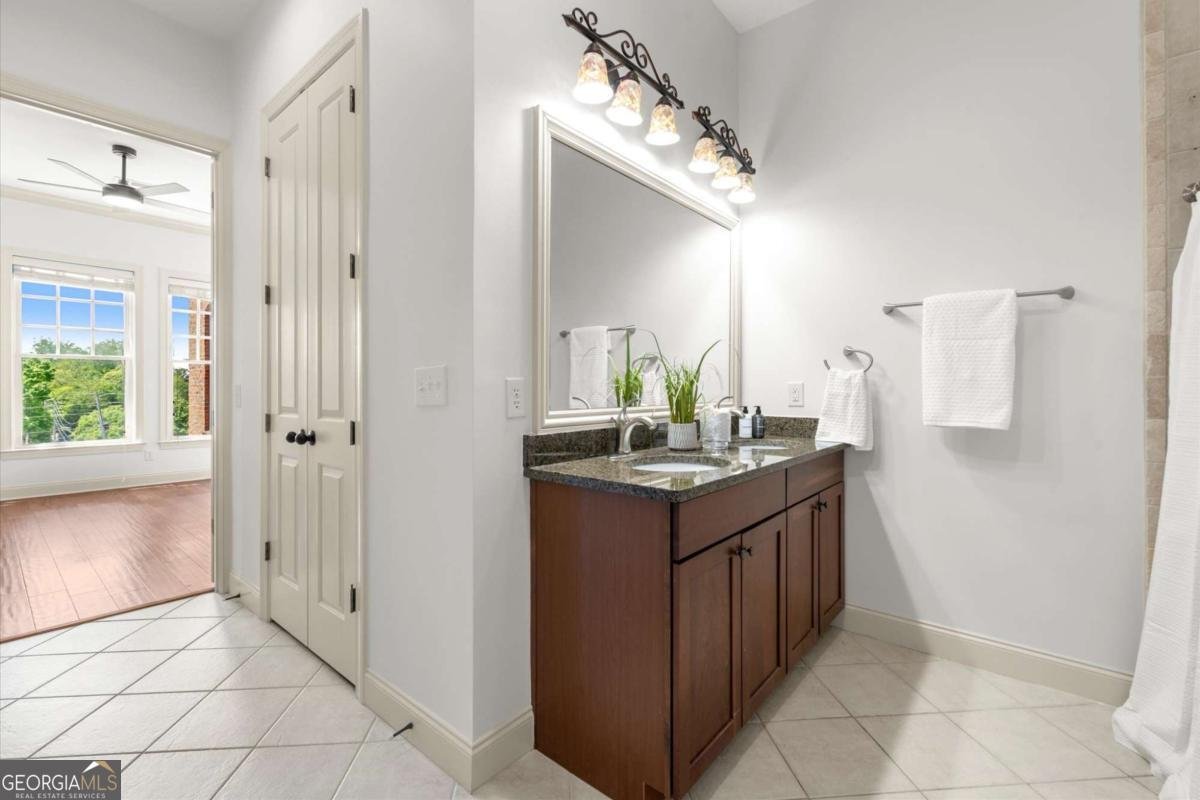 360 Chambers Street Woodstock - Photo 9