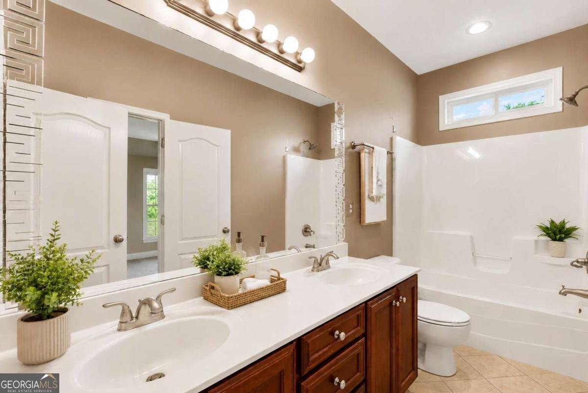 812 Treeline Drive Conyers - Photo 16