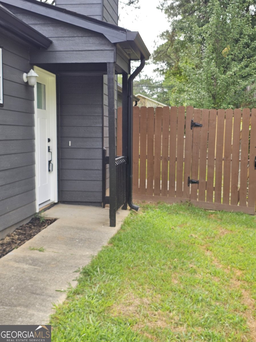 1488 Cain Court Douglasville - Photo 11
