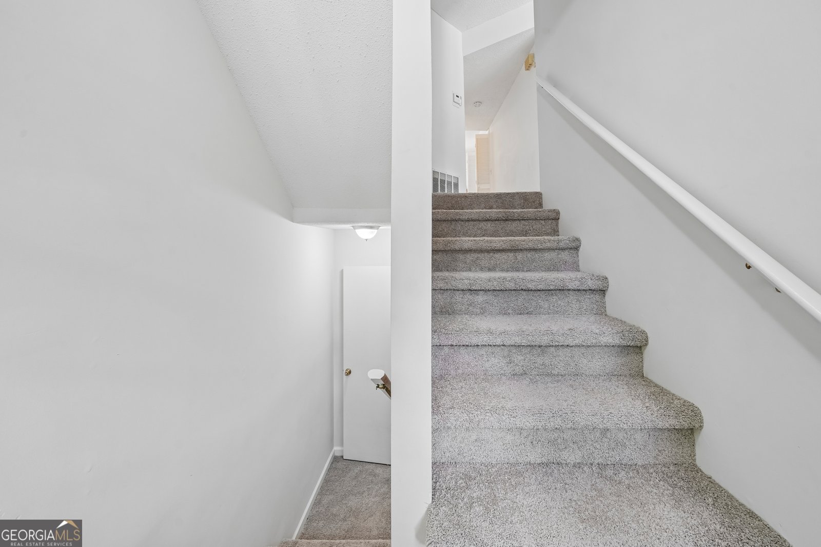 19 Belmonte Court Atlanta - Photo 6