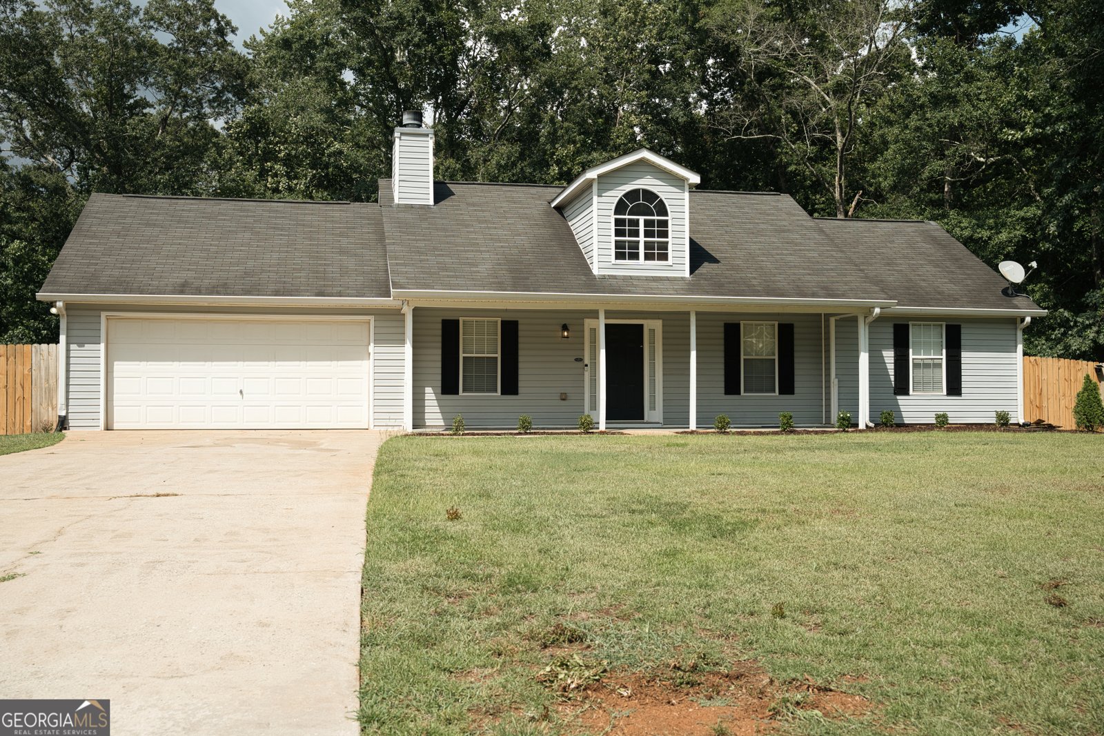 1215 Browns Country Lane Locust Grove - main photo