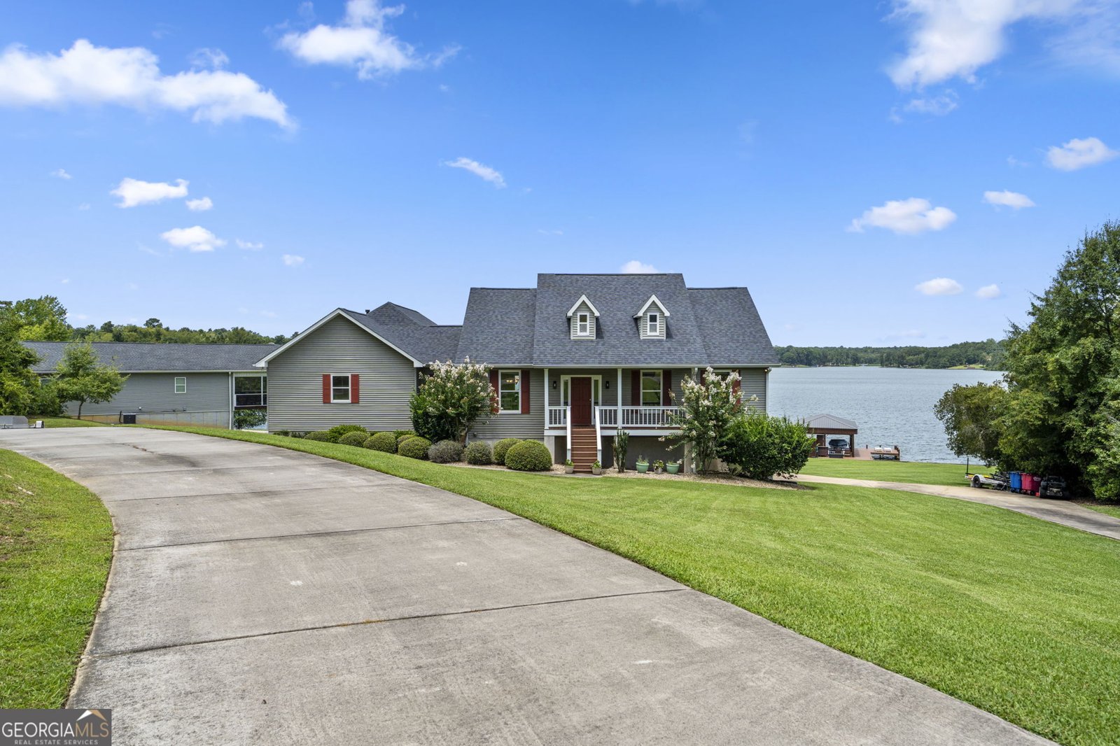 354 Hillridge Cove Lizella - main photo
