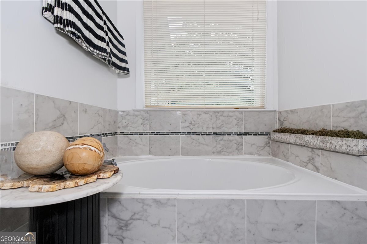 1166 Valentine Court Riverdale - Photo 18