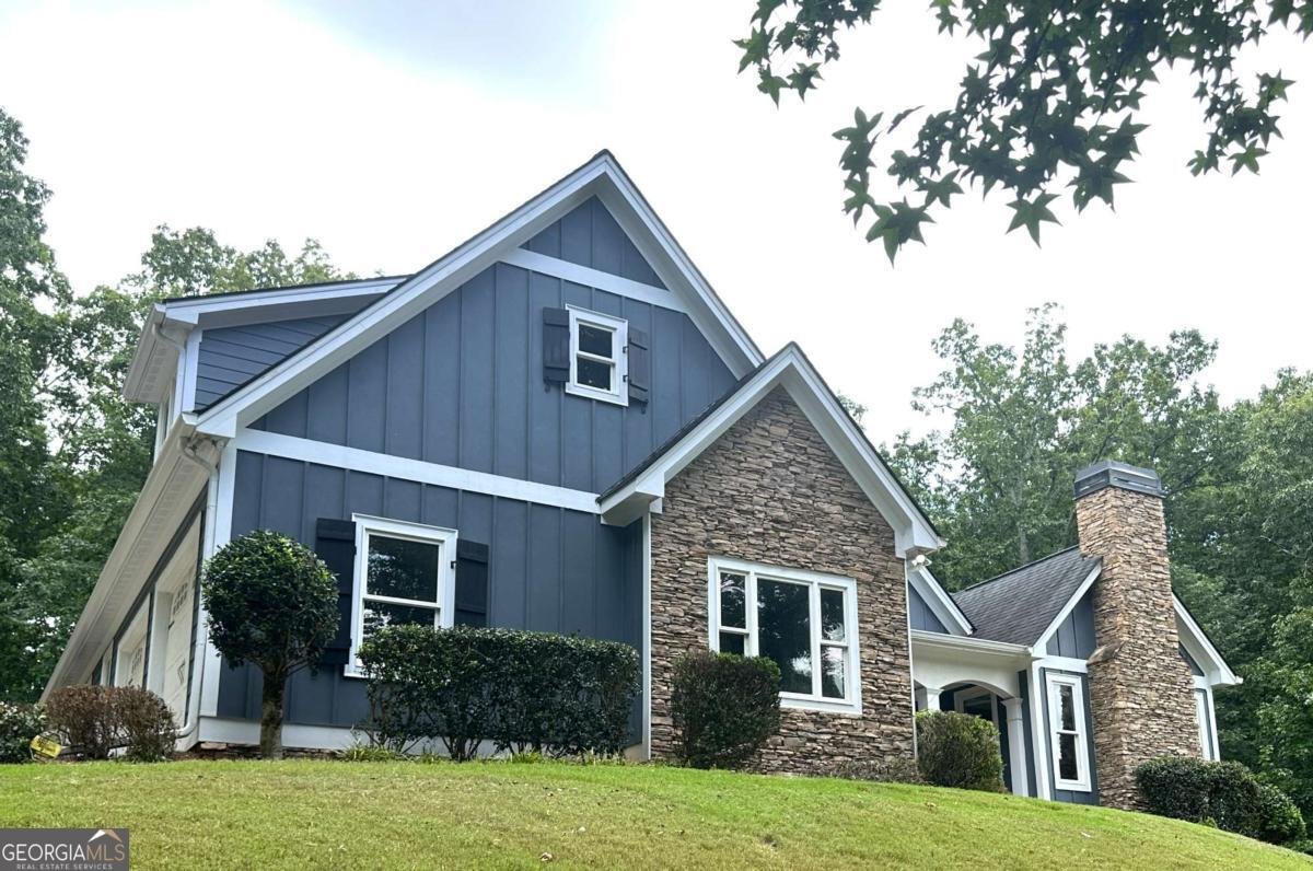 47 Stone Gate Drive Cartersville - main photo