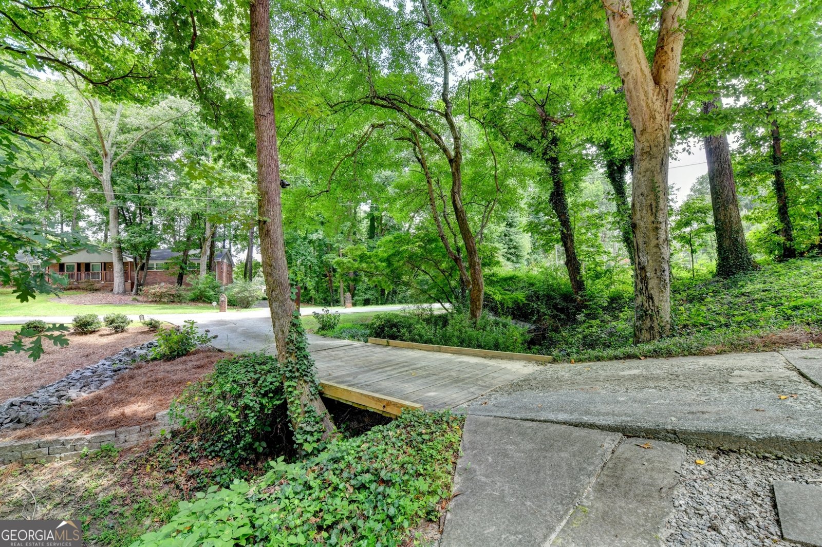 131 Denna Drive Alpharetta - Photo 23