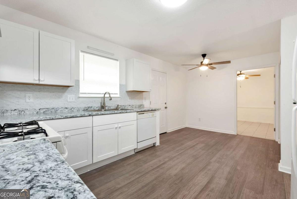 556 Sunfield Drive Lilburn - Photo 20