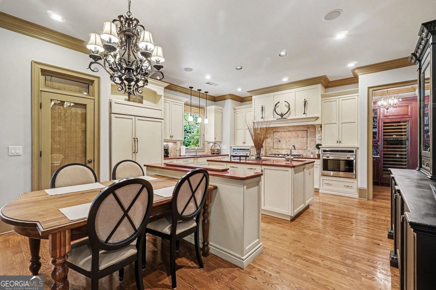 8054 Kenstone Court Sandy Springs - Photo 10