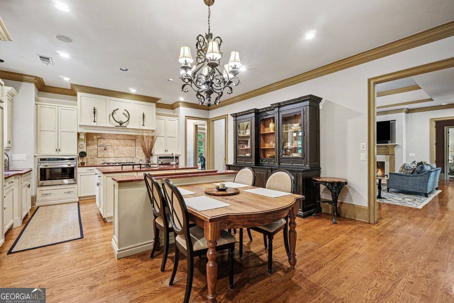 8054 Kenstone Court Sandy Springs - Photo 11