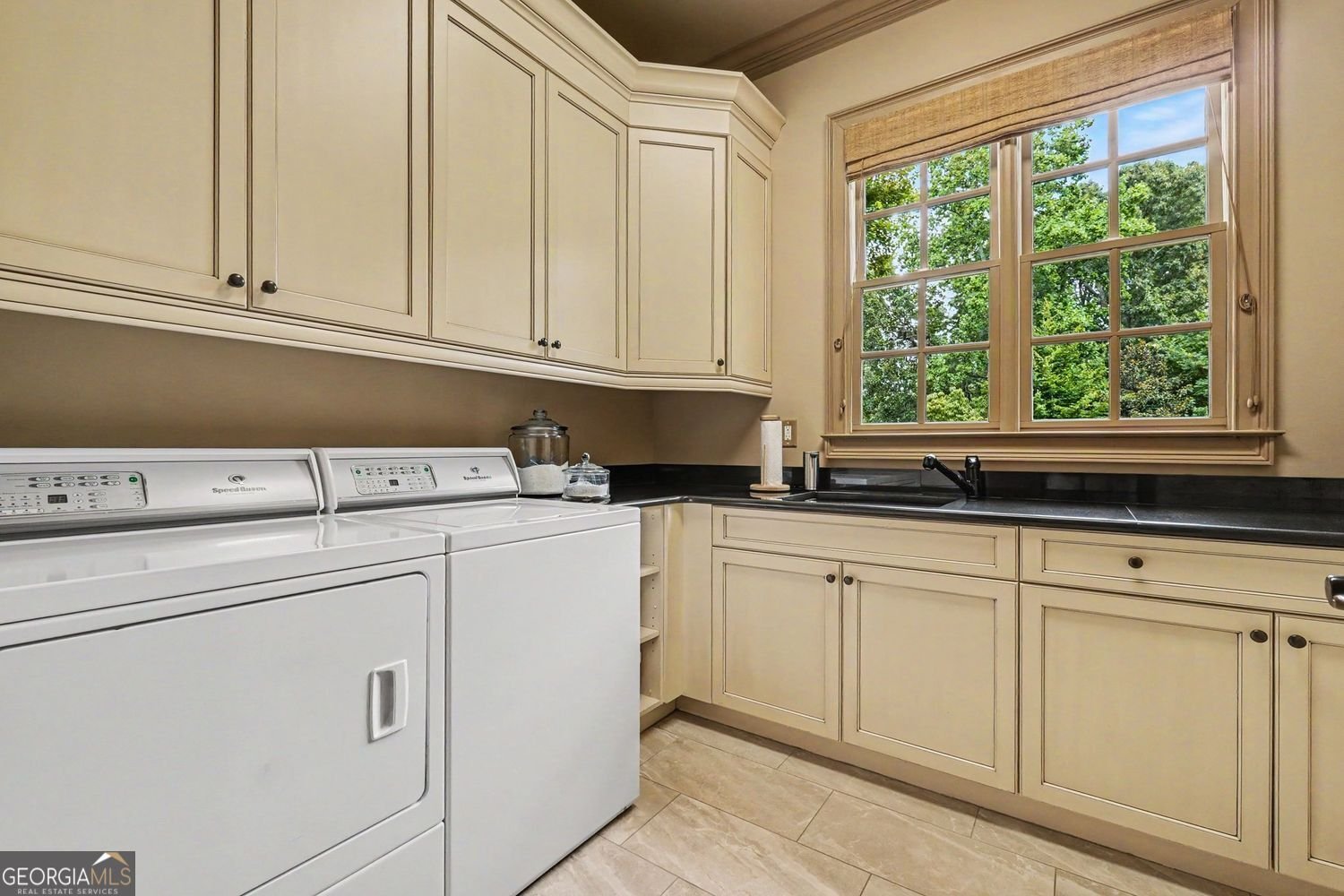 8054 Kenstone Court Sandy Springs - Photo 16