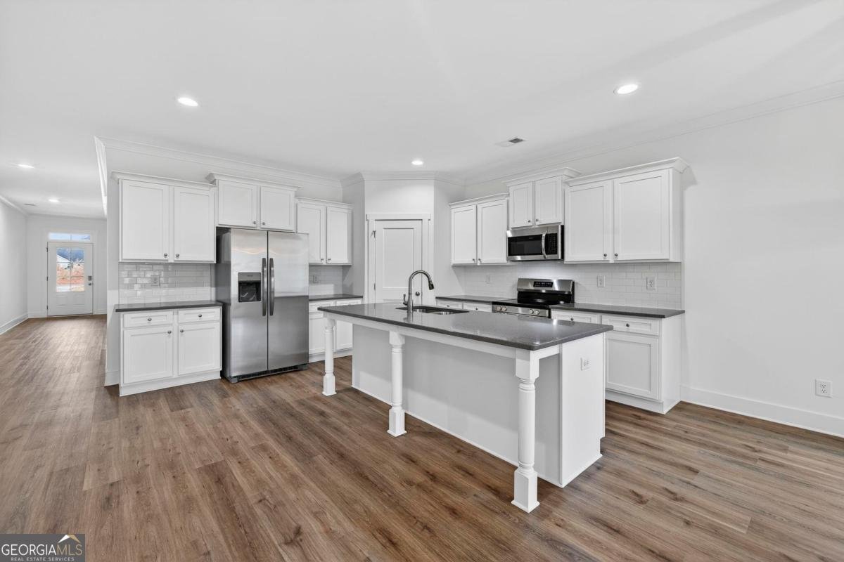 1541 Lake Drive Greensboro - Photo 22