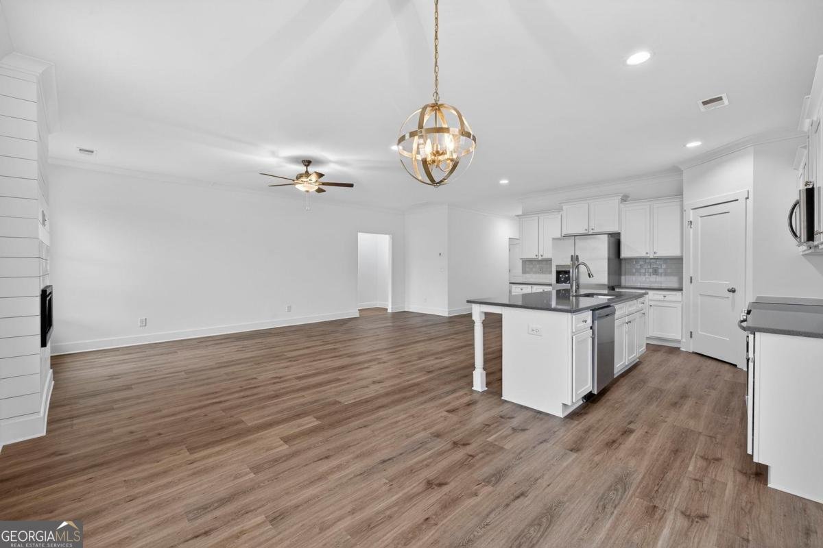 1541 Lake Drive Greensboro - Photo 32