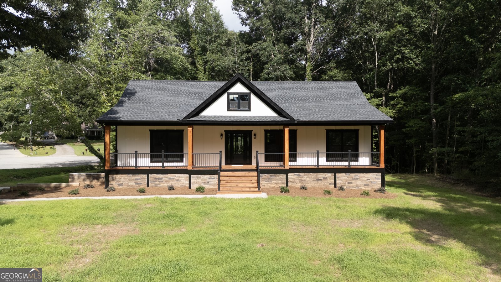 185 Country Lake Drive McDonough - main photo