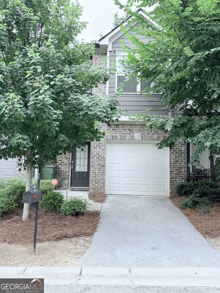 3122 Meadowstone Lane Atlanta - main photo