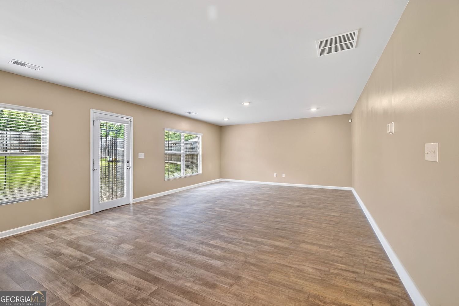 140 Blue Heron Way Covington - Photo 26