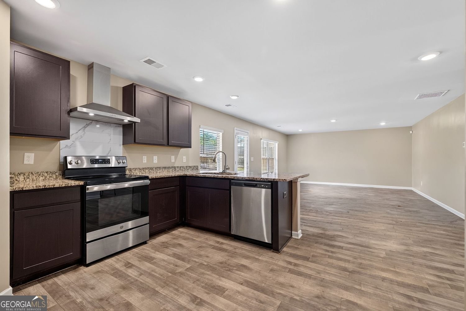 140 Blue Heron Way Covington - Photo 27