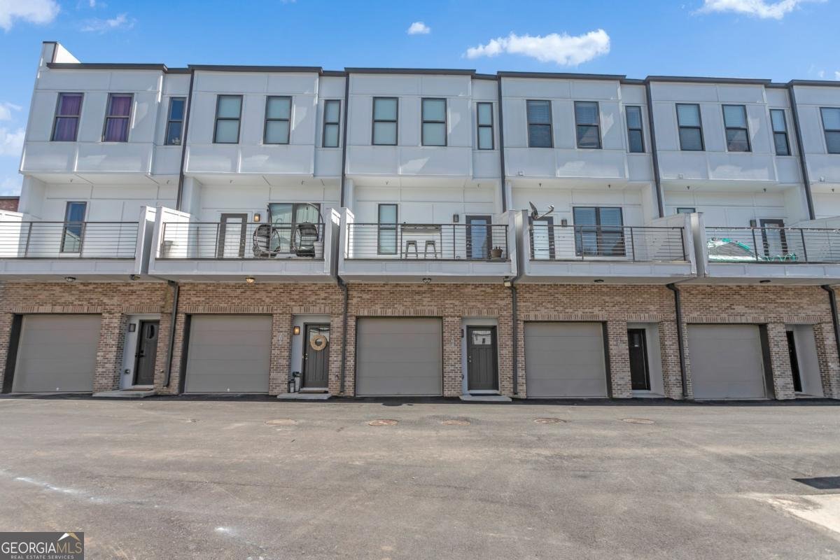 2030 Main Street Atlanta - main photo