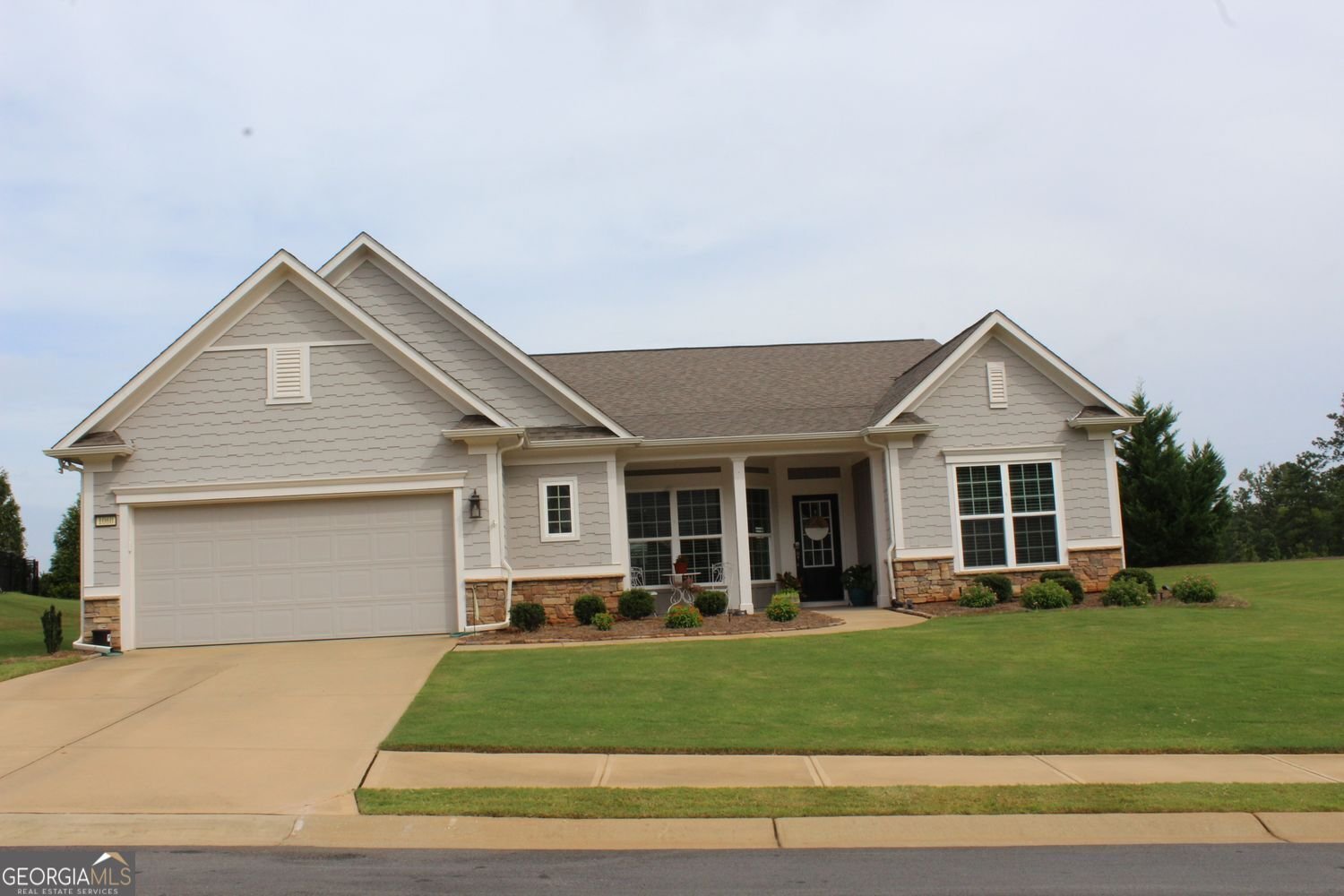 1060 Pebble Creek Road Greensboro - main photo