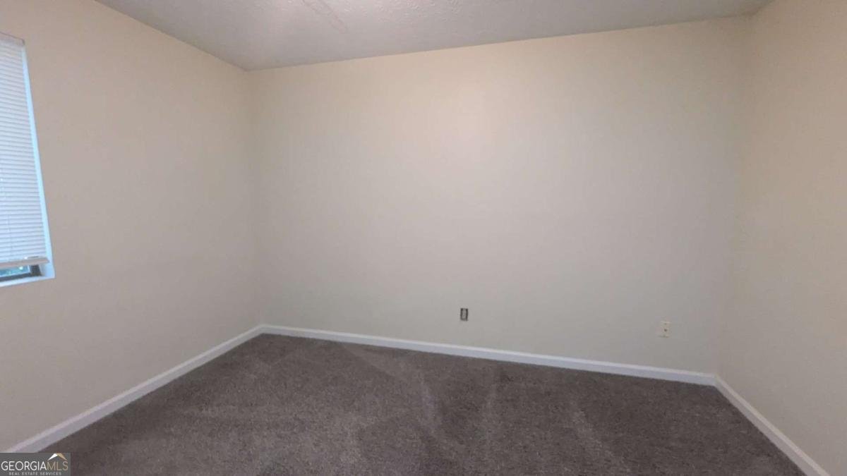 8447 Lake Drive Snellville - Photo 10