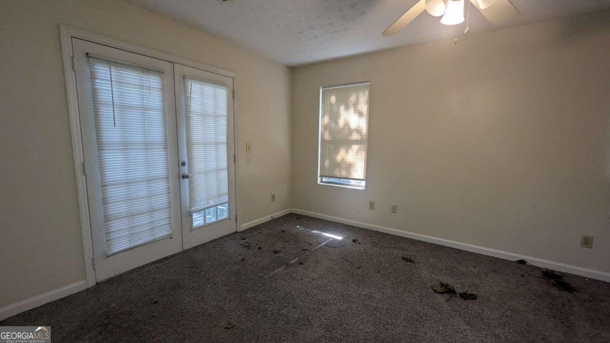 8447 Lake Drive Snellville - Photo 12