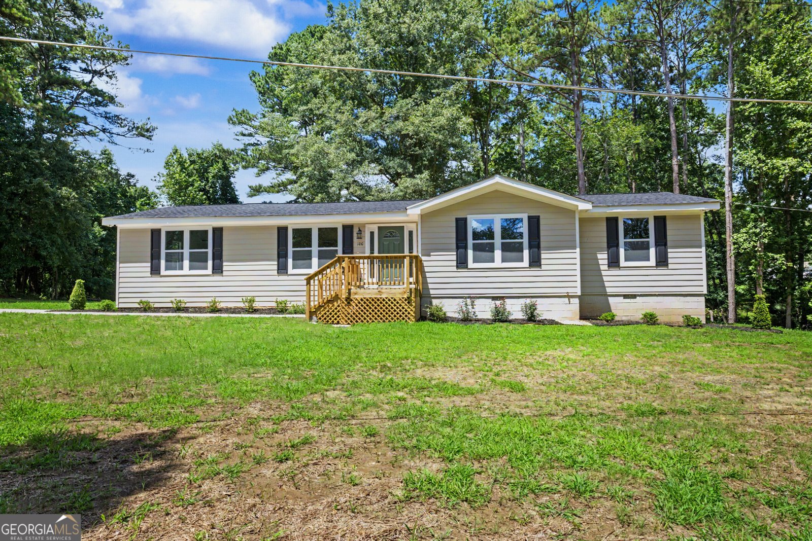 126 Lucinda Lane Fayetteville - main photo