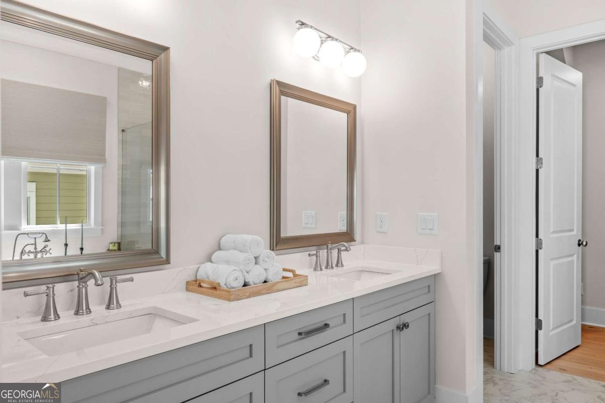 2039 Village Walk Milton - Photo 18