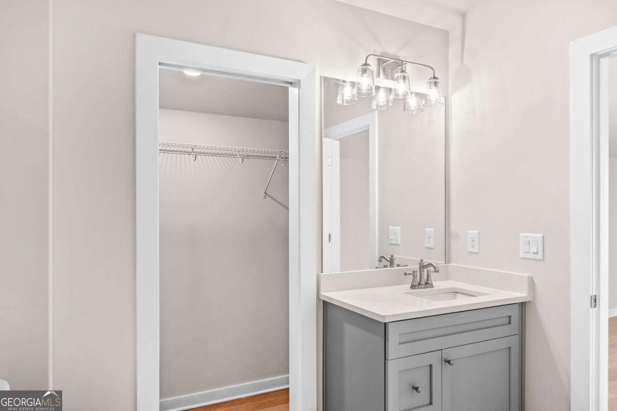 2039 Village Walk Milton - Photo 37