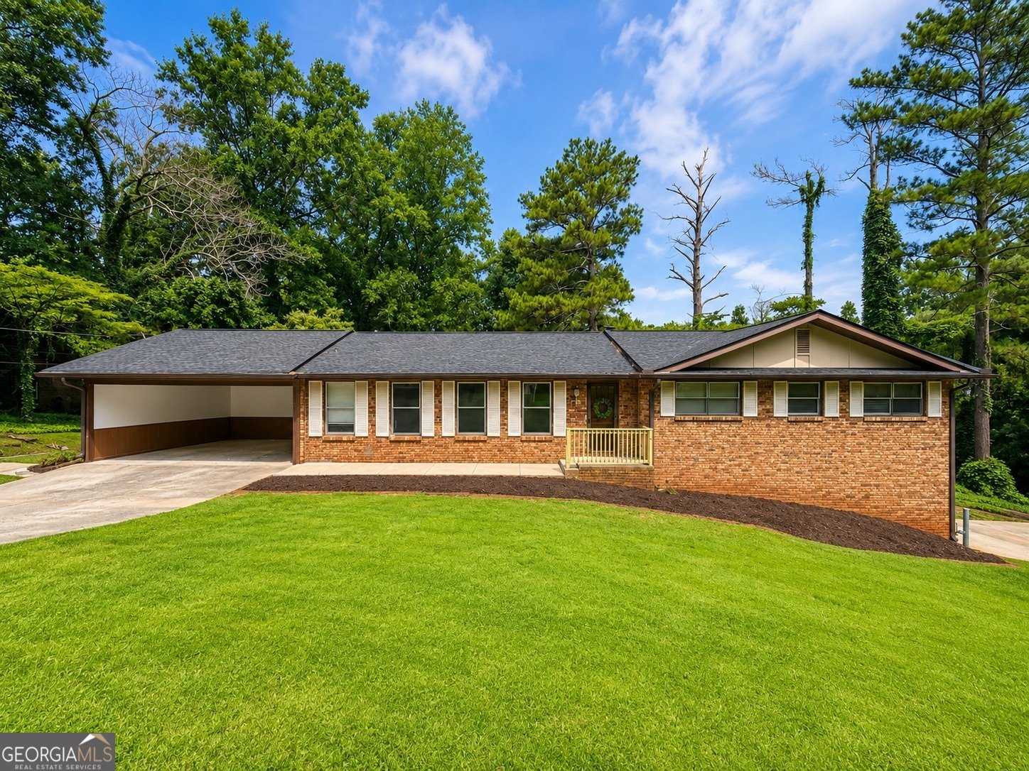 177 Northwind Court Lilburn - main photo