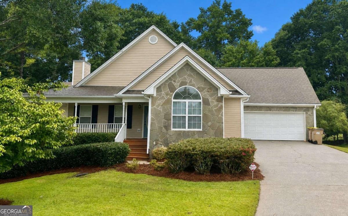 249 Legacy Drive Hoschton - main photo