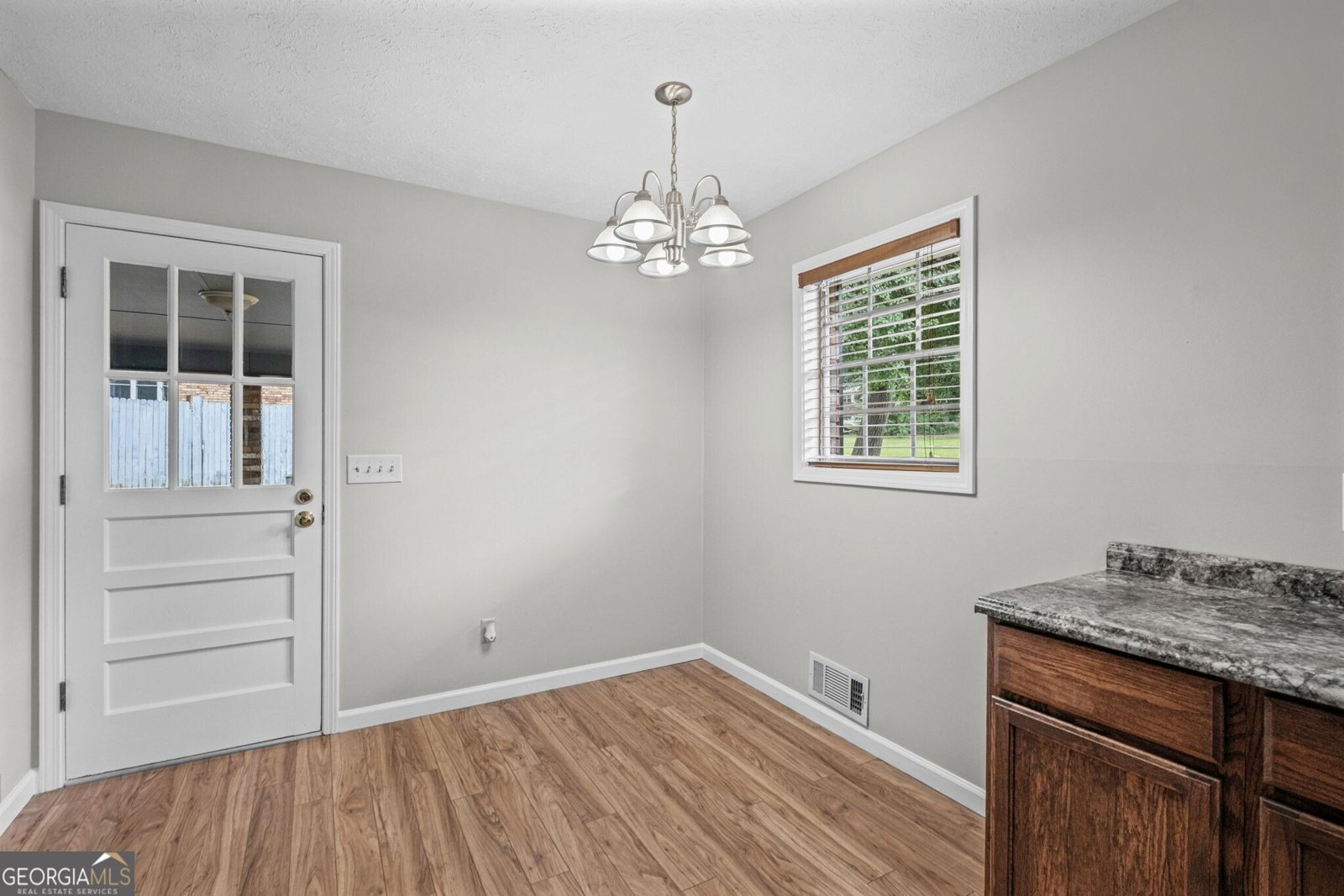 1050 Castlewood Drive Woodstock - Photo 18
