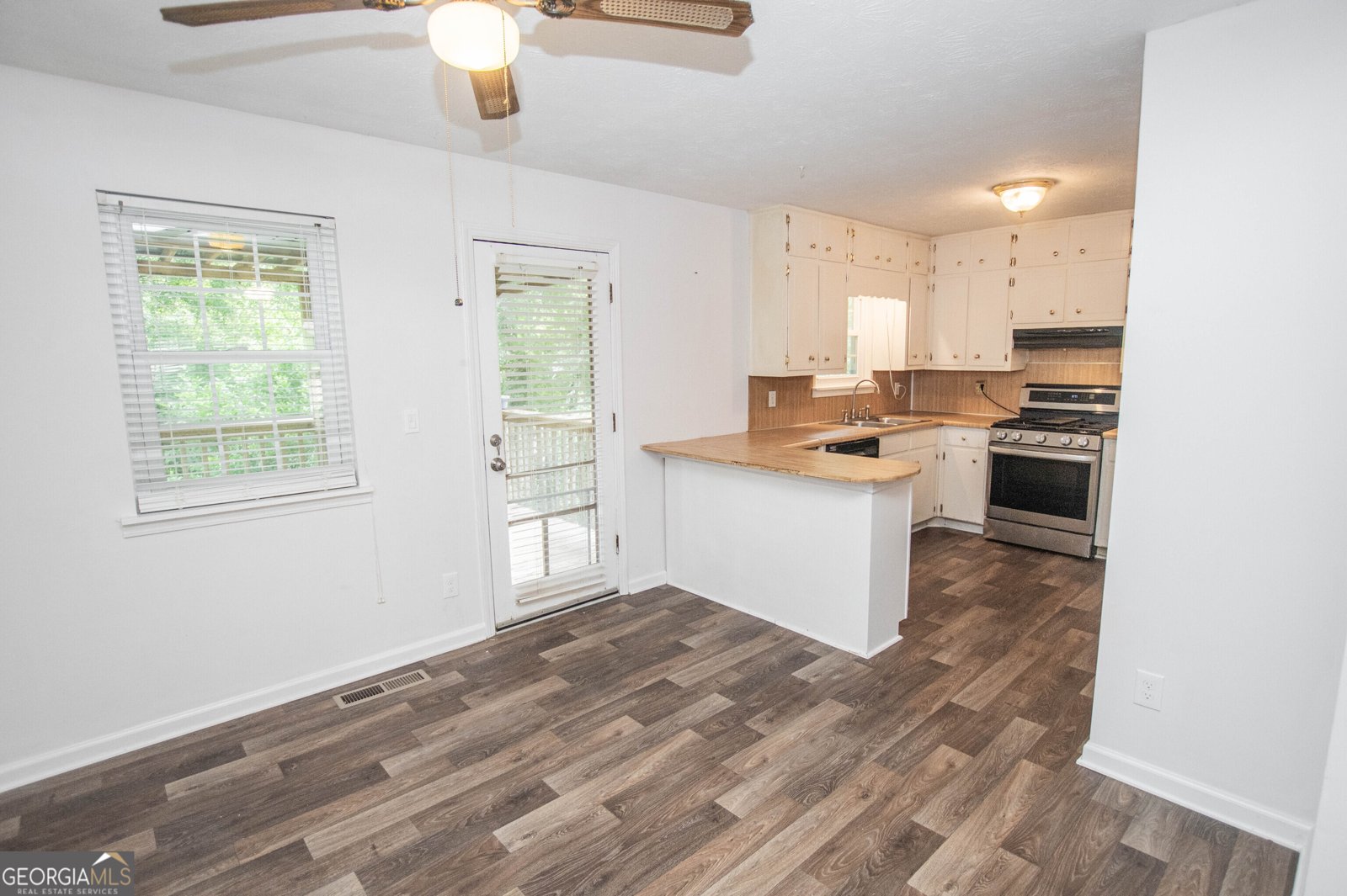 3180 Oak Drive Lawrenceville - Photo 9