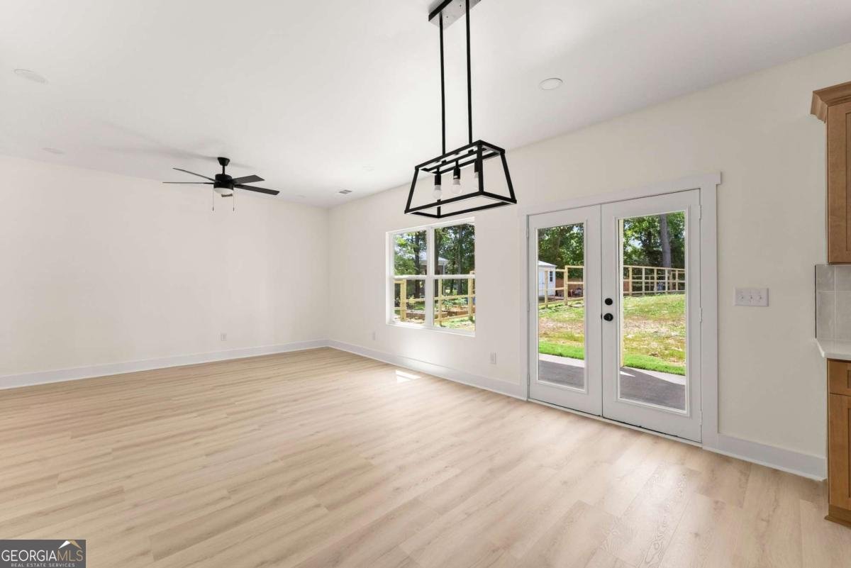 172 Llewellyn st Clarkesville - Photo 11