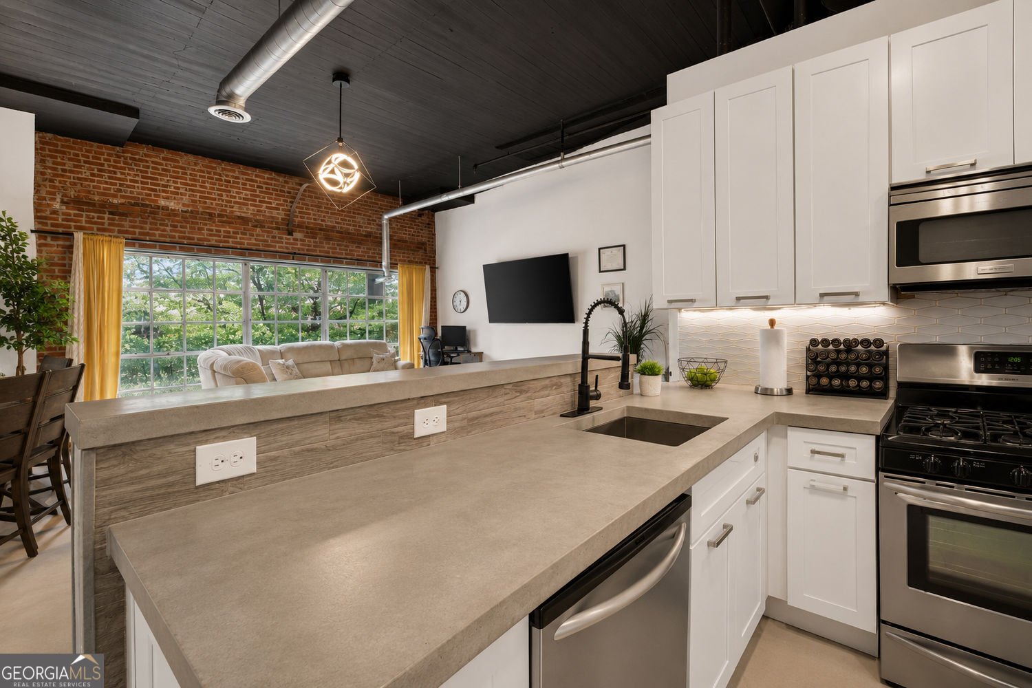 881 Memorial Drive Atlanta - Photo 8