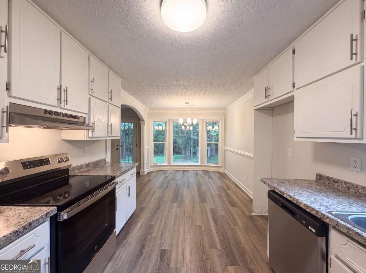 1627 Hearthstone Way Jonesboro - Photo 9