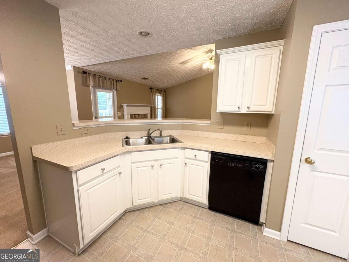 3877 Cove Top Court Loganville - Photo 9